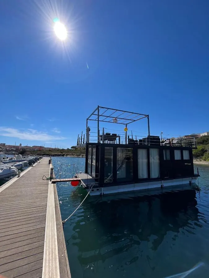 Bateau-hôtel HOUSEBOAT Blue Lagoon Stintino Italie