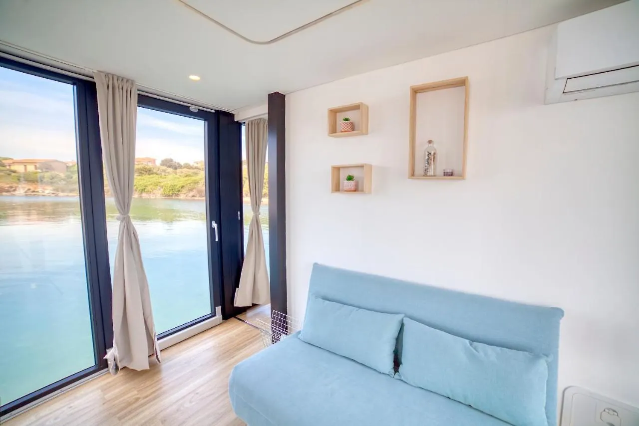 HOUSEBOAT Blue Lagoon Stintino 0*,  Italie